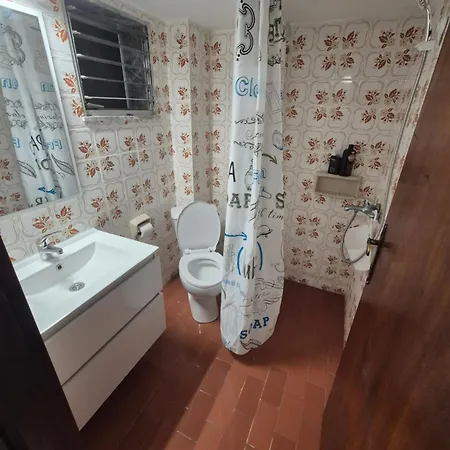 Lucas 6 One Bedroom *